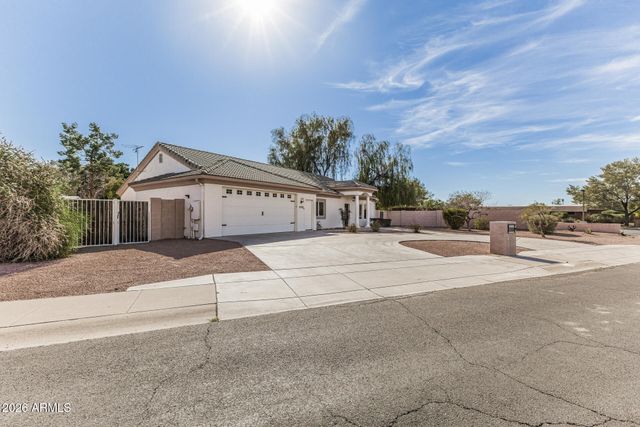 3225 W MARCONI Avenue, Phoenix, AZ 85053