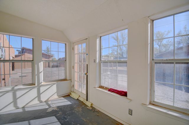 1723 Valley Road SW, Albuquerque, NM 87105