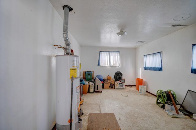 1723 Valley Road SW, Albuquerque, NM 87105