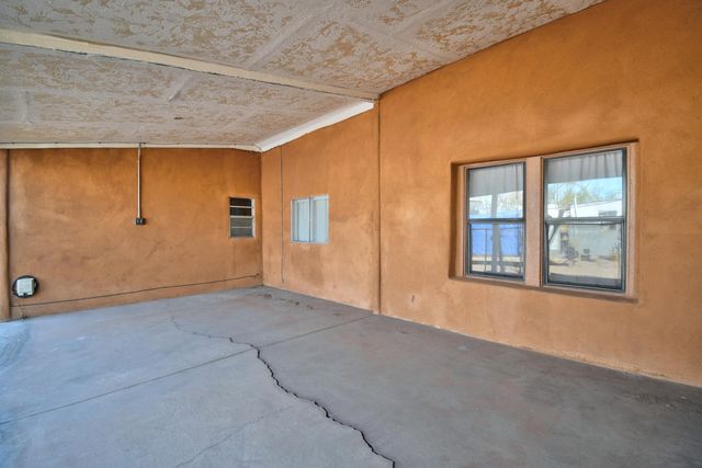 1723 Valley Road SW, Albuquerque, NM 87105