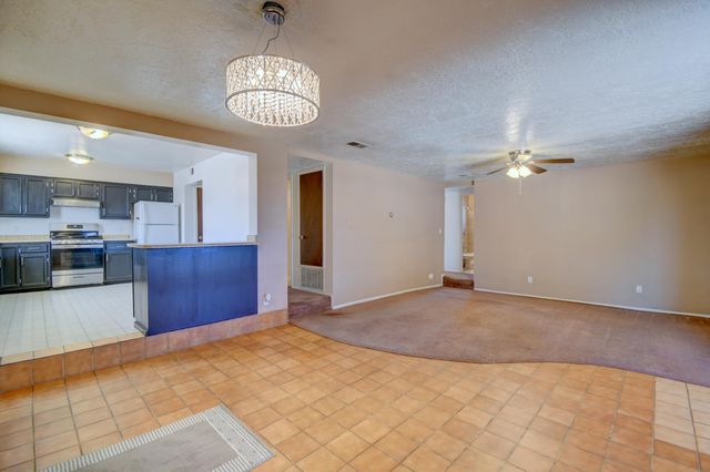 1723 Valley Road SW, Albuquerque, NM 87105