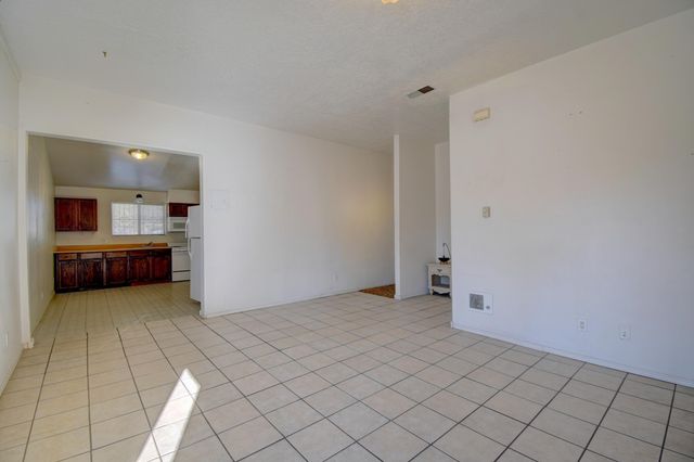 1723 Valley Road SW, Albuquerque, NM 87105