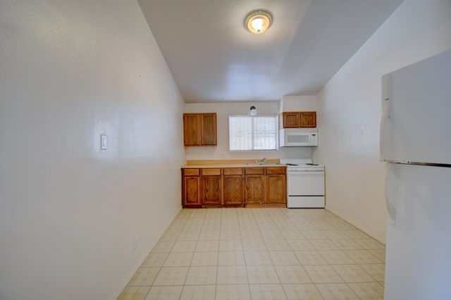 1723 Valley Road SW, Albuquerque, NM 87105