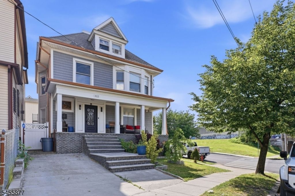 334 1St Ave 2, Elizabeth City, NJ 07206 — photo 2