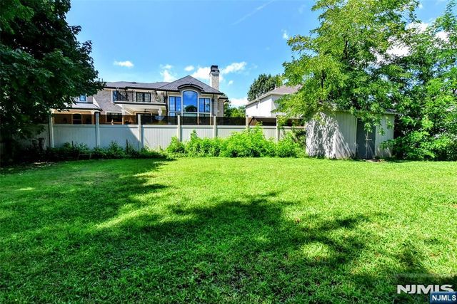 347 Forest Avenue, Paramus, NJ 07652
