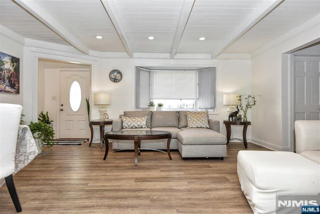 347 Forest Avenue, Paramus, NJ 07652