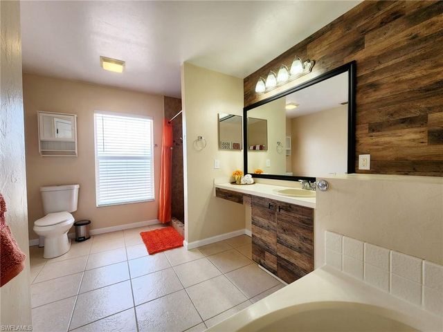 101 NW 35th PL, Cape Coral, FL 33993