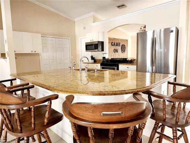 101 NW 35th PL, Cape Coral, FL 33993