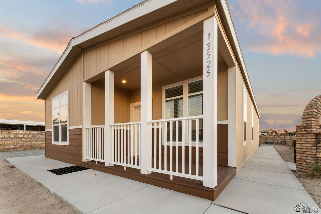 13525 E 48 Dr, Yuma, AZ 85367