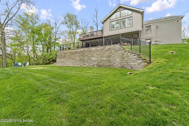 6217 Innes Trace Rd, Louisville, KY 40222