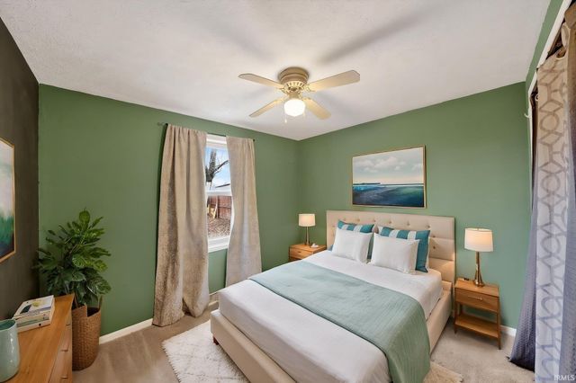 9857 N Skyline Drive, Syracuse, IN 46567