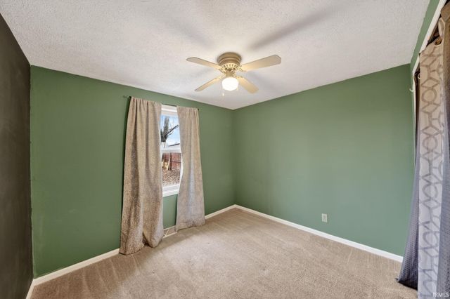 9857 N Skyline Drive, Syracuse, IN 46567