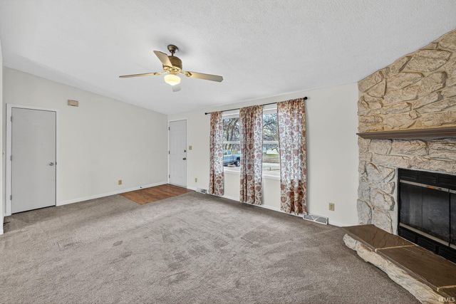 9857 N Skyline Drive, Syracuse, IN 46567