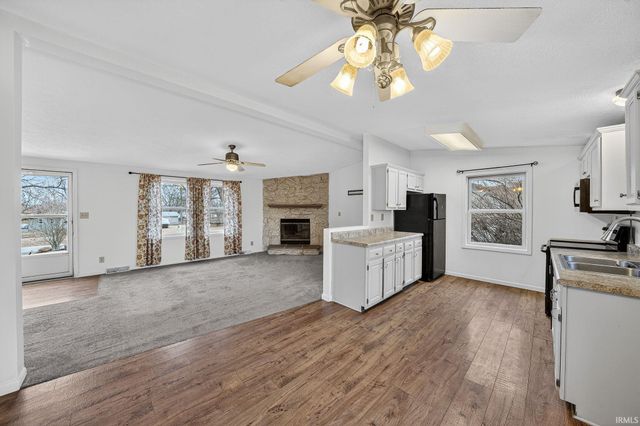 9857 N Skyline Drive, Syracuse, IN 46567