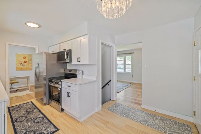 1512 Richmond Avenue, Des Moines, IA 50316
