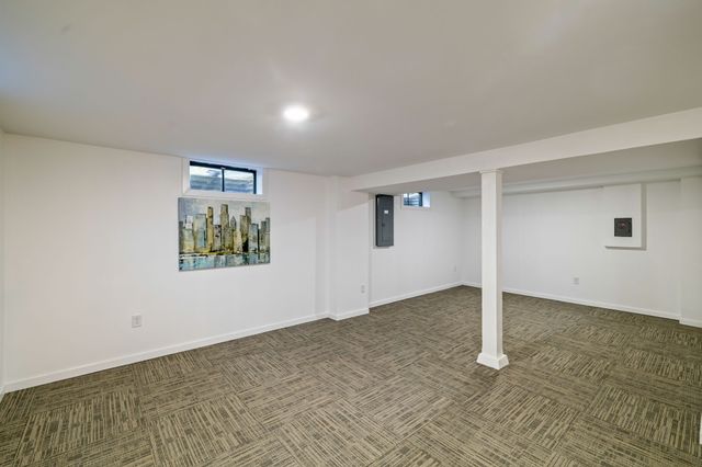 1512 Richmond Avenue, Des Moines, IA 50316