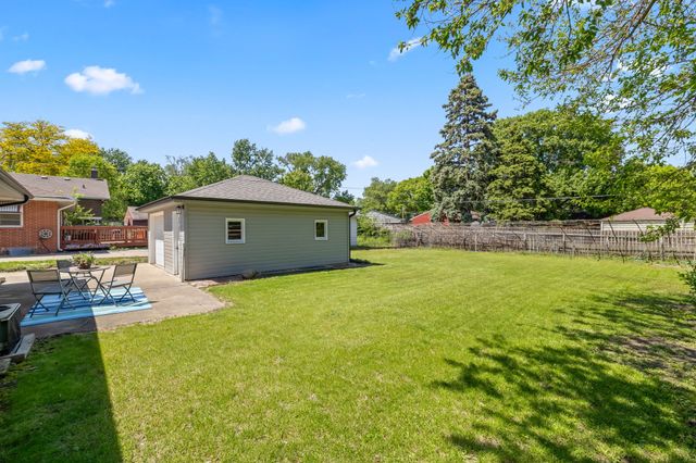 1512 Richmond Avenue, Des Moines, IA 50316