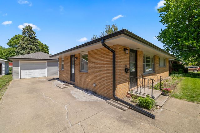 1512 Richmond Avenue, Des Moines, IA 50316