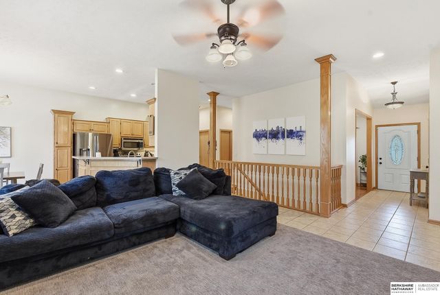 3941 S 183rd Avenue, Omaha, NE 68130
