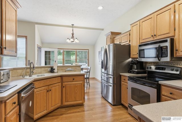 3941 S 183rd Avenue, Omaha, NE 68130