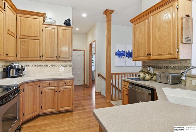 3941 S 183rd Avenue, Omaha, NE 68130