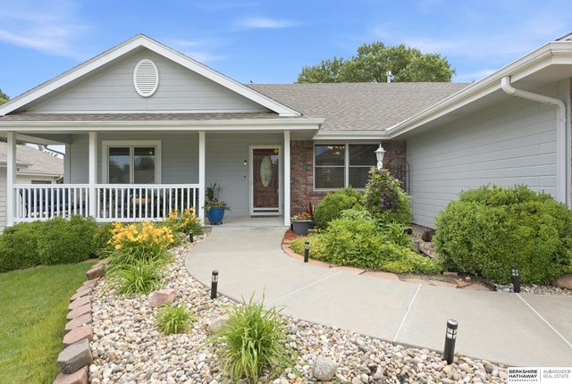 3941 S 183rd Avenue, Omaha, NE 68130