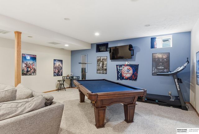 3941 S 183rd Avenue, Omaha, NE 68130