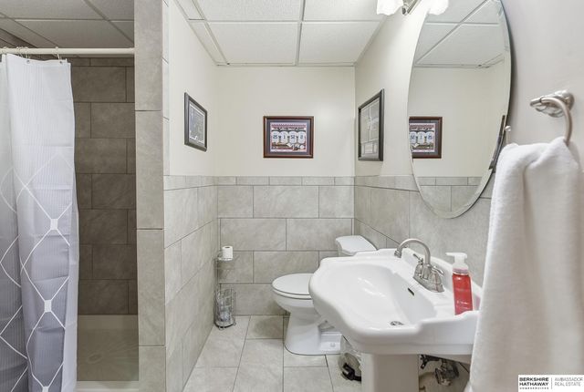 3941 S 183rd Avenue, Omaha, NE 68130