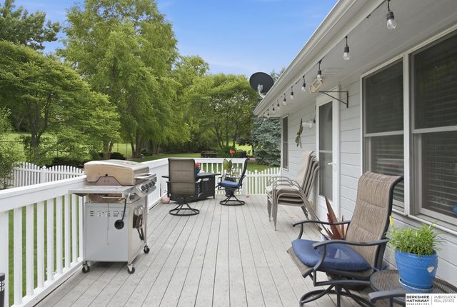 3941 S 183rd Avenue, Omaha, NE 68130