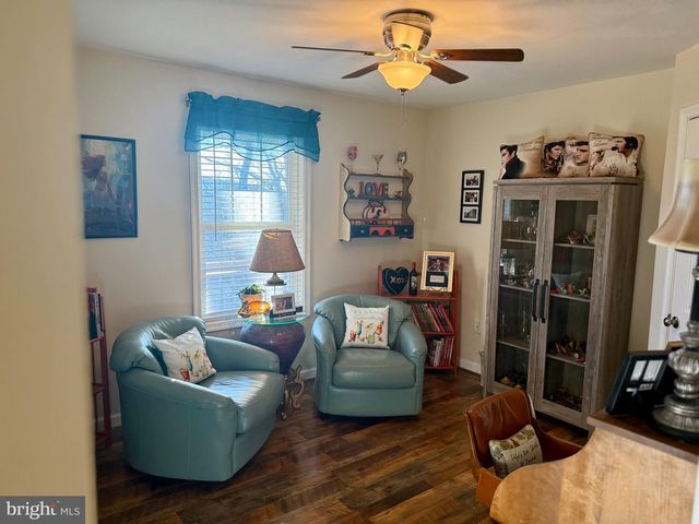 1157 GRANNY SMITH RD, Linden, VA 22642