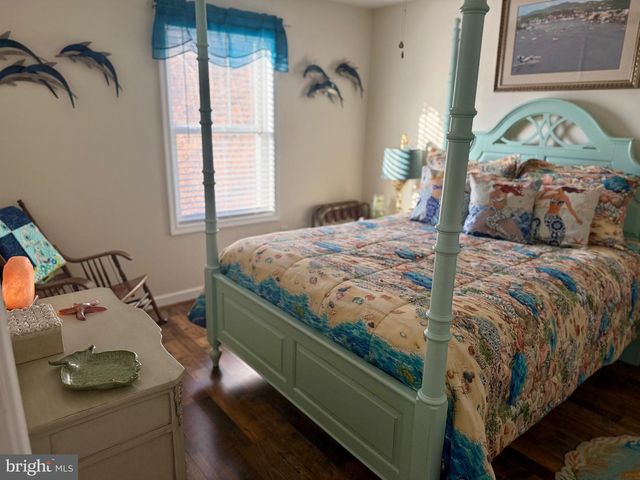 1157 GRANNY SMITH RD, Linden, VA 22642