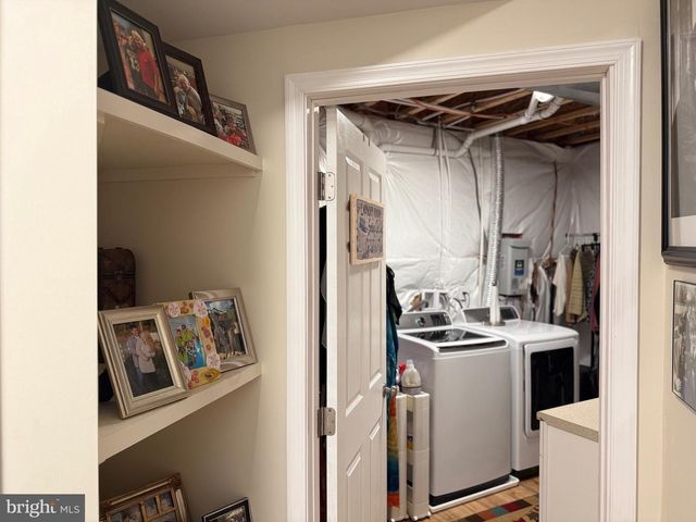 1157 GRANNY SMITH RD, Linden, VA 22642