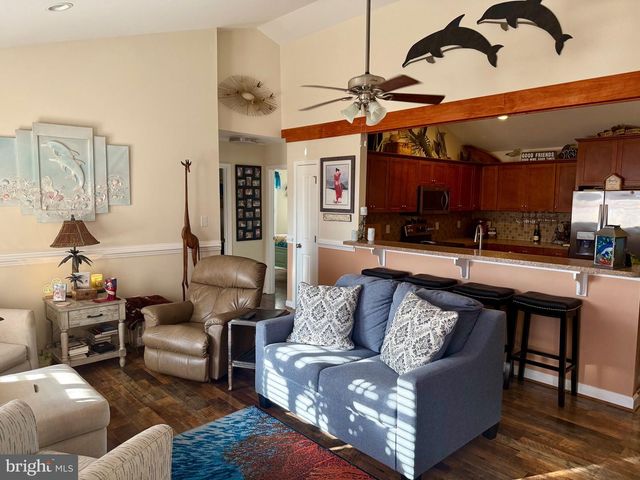 1157 GRANNY SMITH RD, Linden, VA 22642