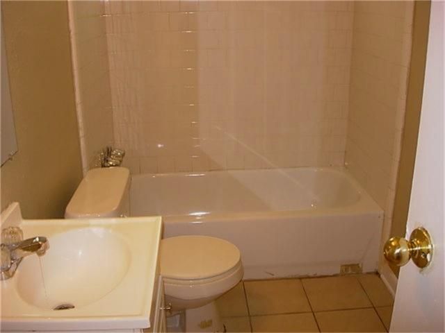 3349 Airport Boulevard, Houston, TX 77051