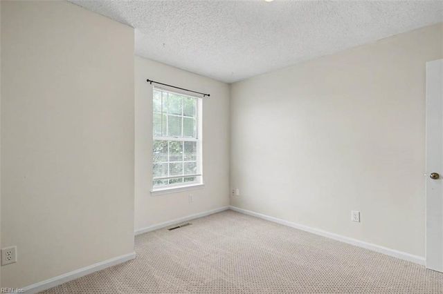 4404 Segovia CT, Virginia Beach, VA 23462