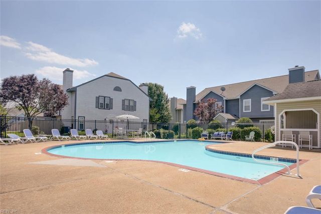 4404 Segovia CT, Virginia Beach, VA 23462