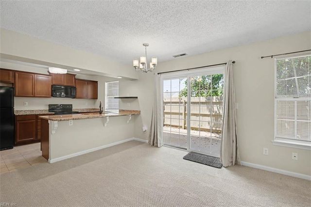 4404 Segovia CT, Virginia Beach, VA 23462