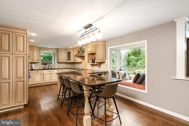 16 ROSS RD, Burlington Township, NJ 08016