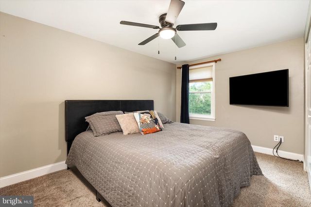 16 ROSS RD, Burlington Township, NJ 08016