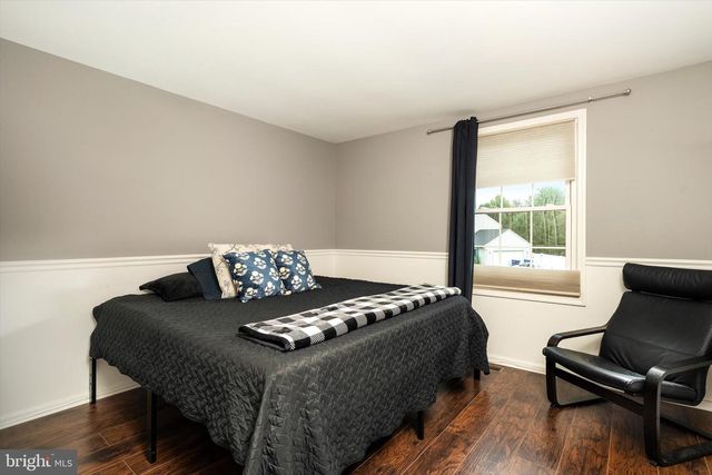 16 ROSS RD, Burlington Township, NJ 08016