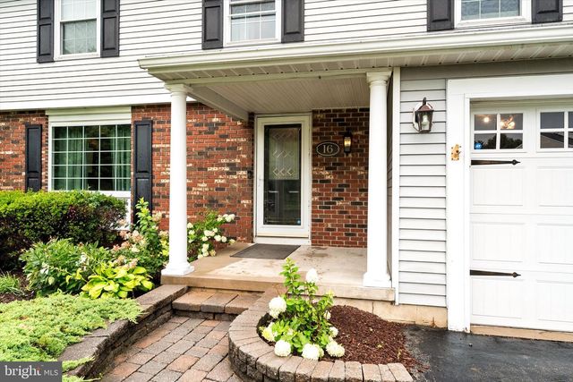 16 ROSS RD, Burlington Township, NJ 08016