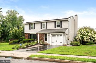 16 ROSS RD, Burlington Township, NJ 08016