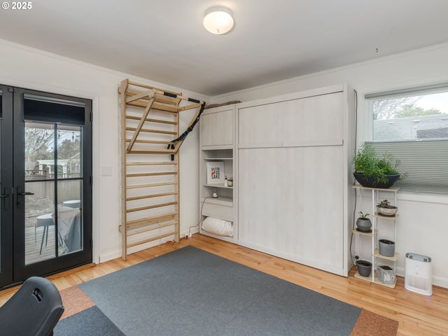 8707 Sw 19TH Ave, Portland, OR 97219