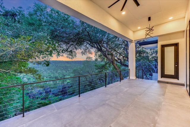 9409 Bell Mountain DR, Austin, TX 78730