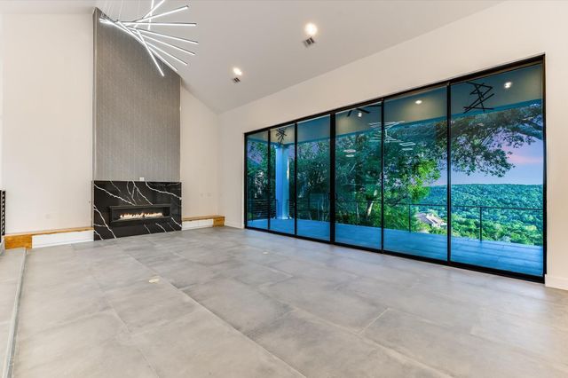 9409 Bell Mountain DR, Austin, TX 78730