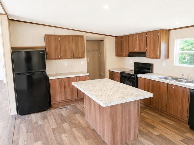 40 FM 144 S, Daingerfield, TX 75638