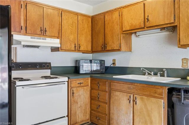 6997 Arden Road, Thomasville, NC 27360