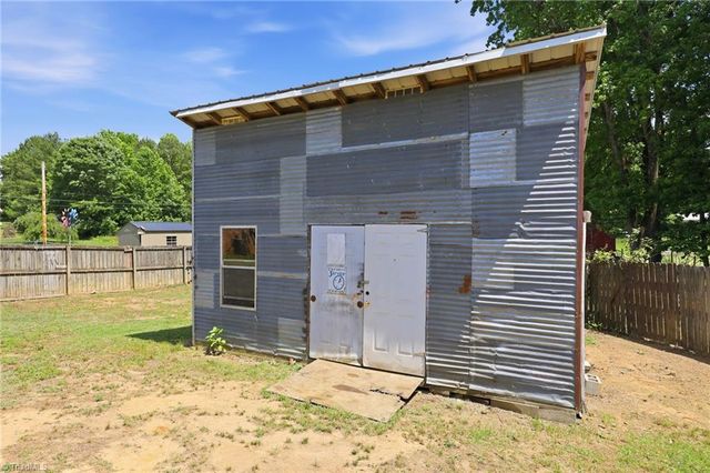 6997 Arden Road, Thomasville, NC 27360