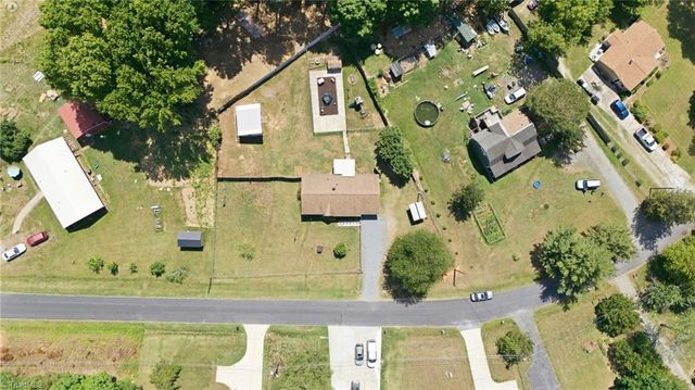6997 Arden Road, Thomasville, NC 27360