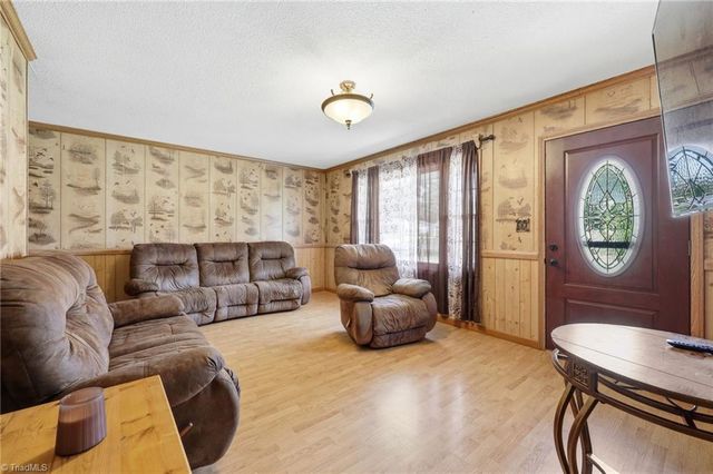 6997 Arden Road, Thomasville, NC 27360